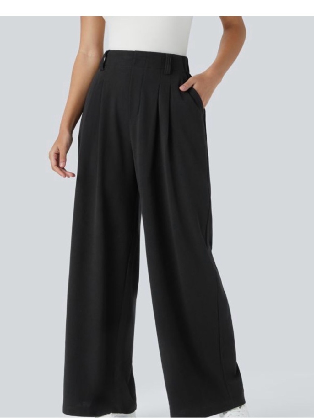 HALARA Black Wide-Leg Pleated Trousers